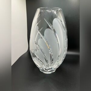 Waterford Marquis Crystal Vase Frosted Coventry Leaf Pattern.